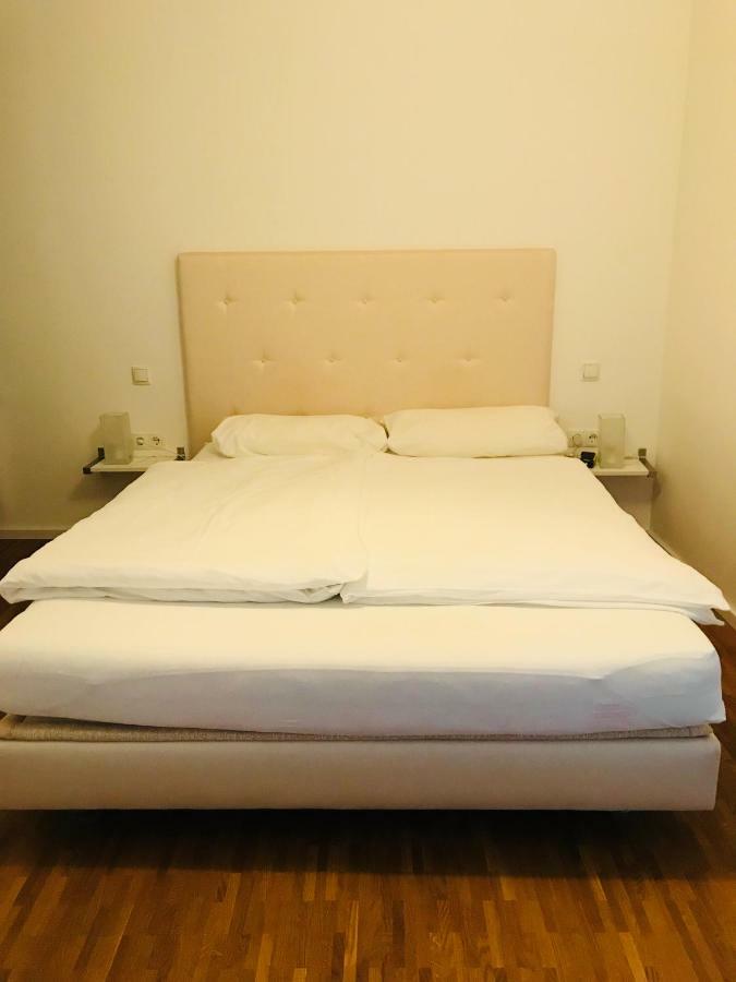 Modernes Apartment - Neustadt/Weinstrasse Stadt Neustadt an der Weinstraße Eksteriør bilde